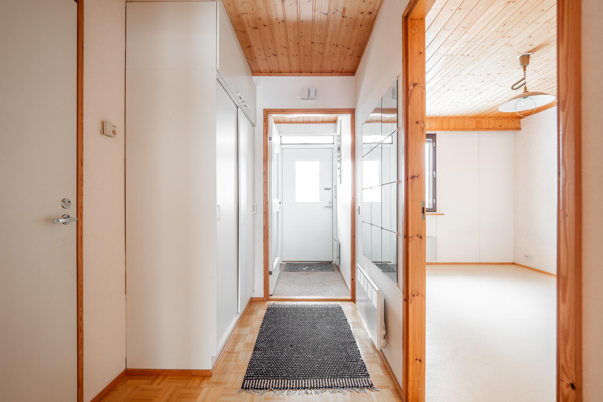 Nielukuja 2, Kiiminki, Oulu