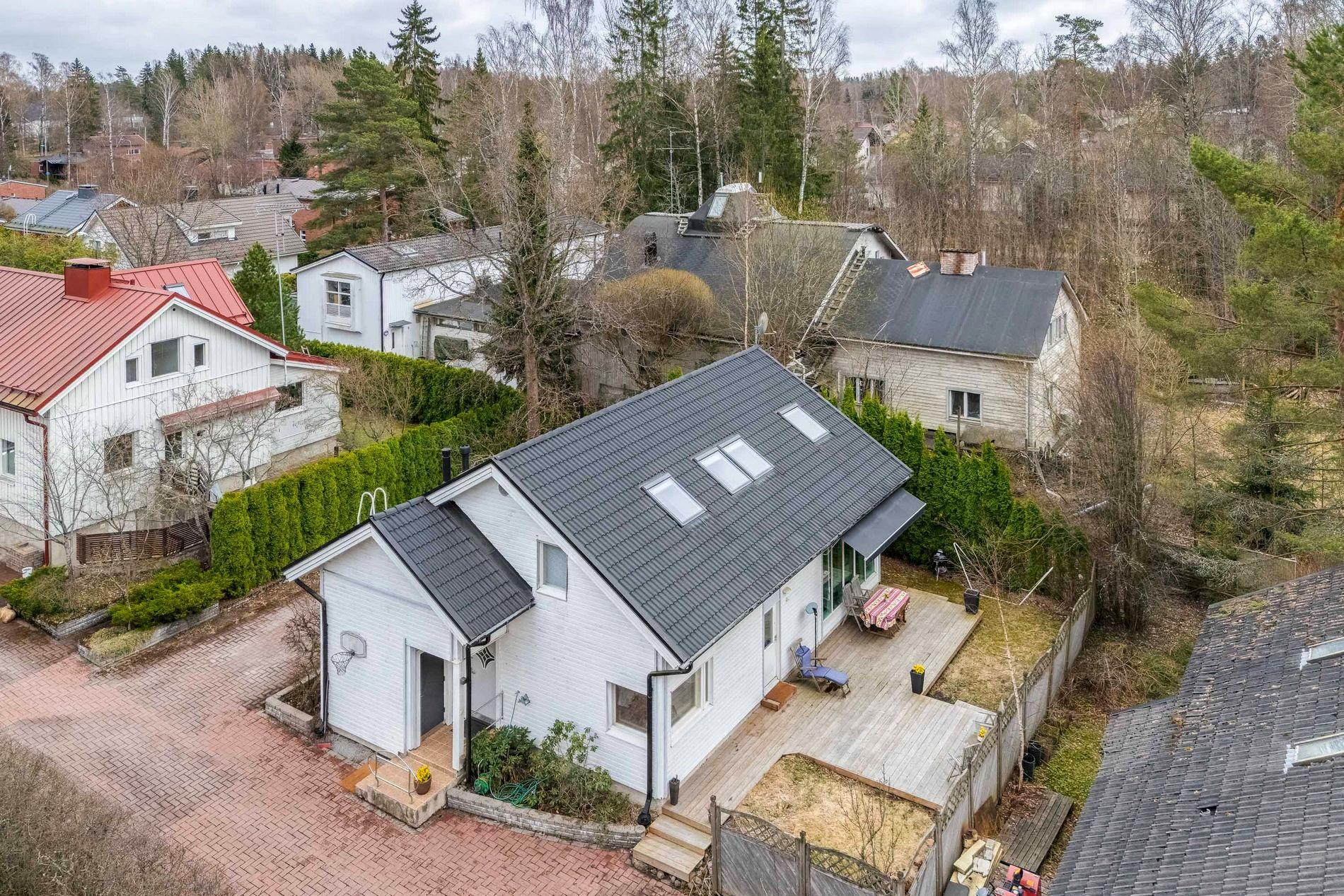 Kivimäentie 74b, Paloheinä, Helsinki