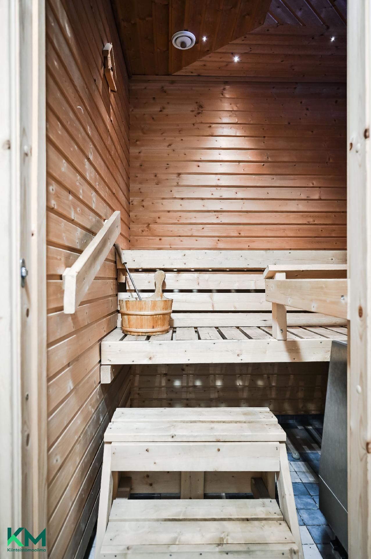 Jauhokatu 10, Vartiolaakso, Lahti