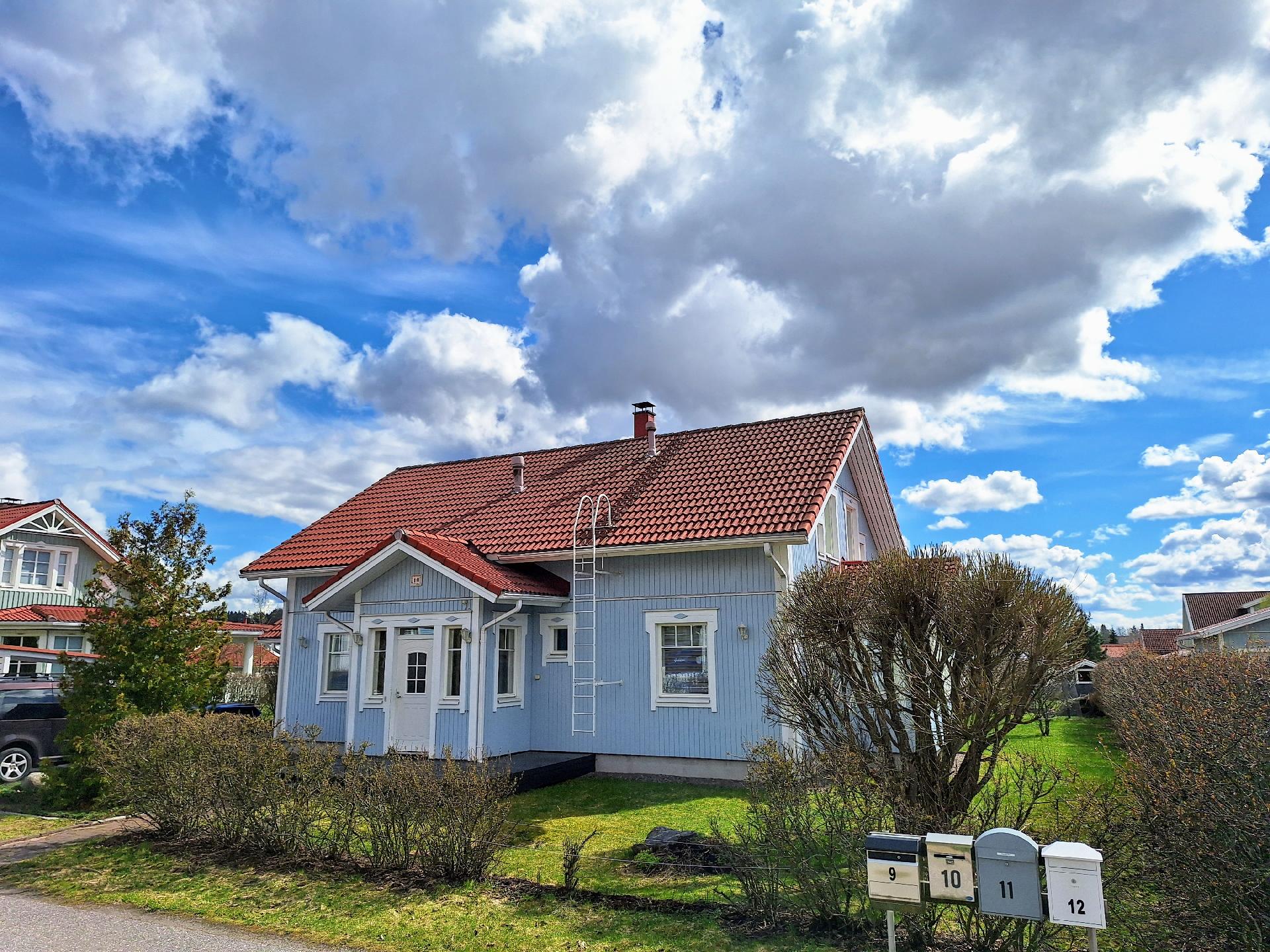 Jauhokatu 10, Vartiolaakso, Lahti