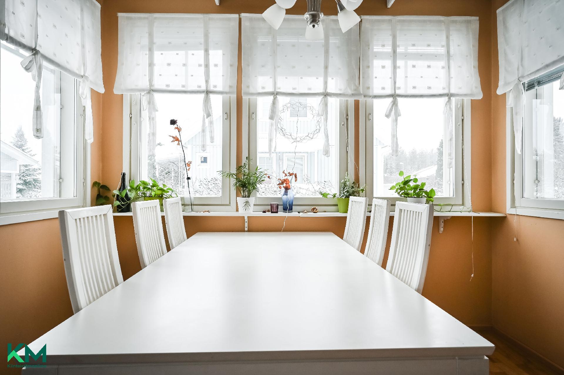 Jauhokatu 10, Vartiolaakso, Lahti