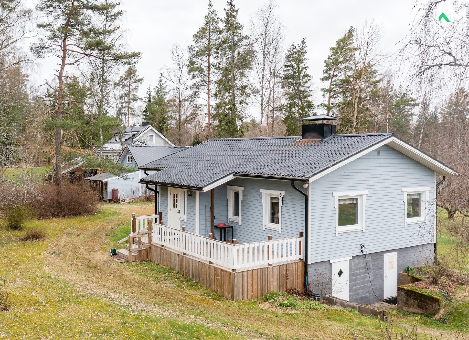 Juoksijantie 5, Tammisto, Naantali