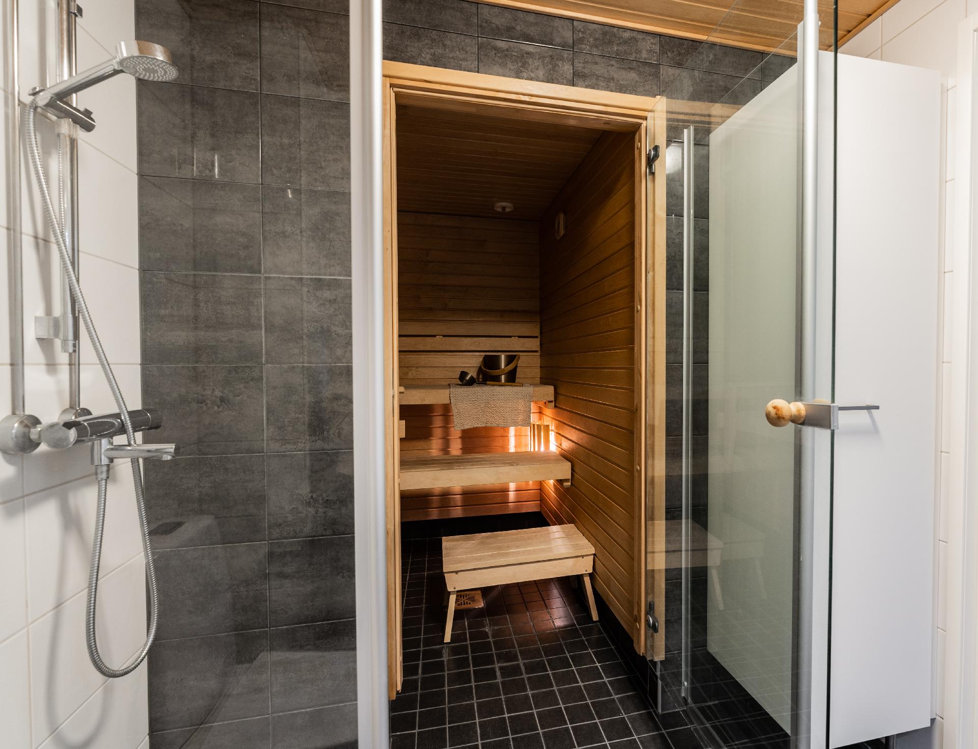 Rautatienkatu 31, Keskusta, Oulu