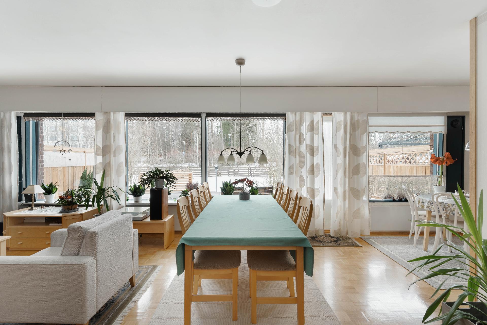 Sahakuja 2, Vapaala, Vantaa