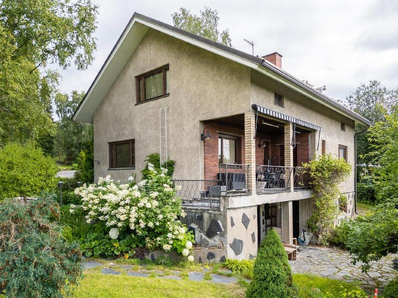 Kivikirkontie 7, Messukylä, Tampere