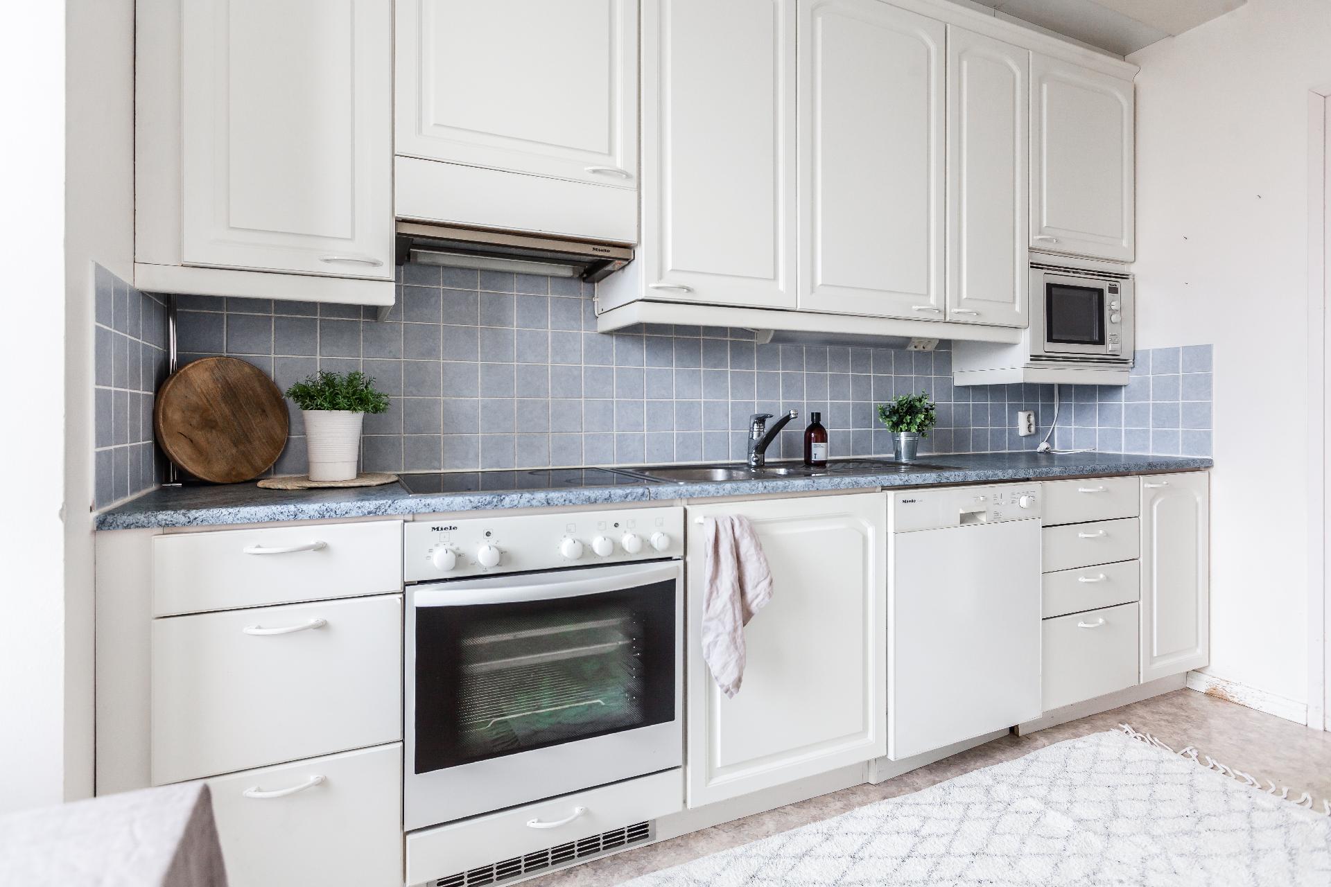 Isokatu 8, Keskusta, Oulu