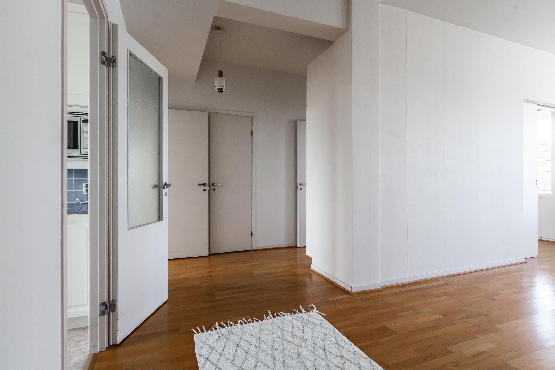 Isokatu 8, Keskusta, Oulu