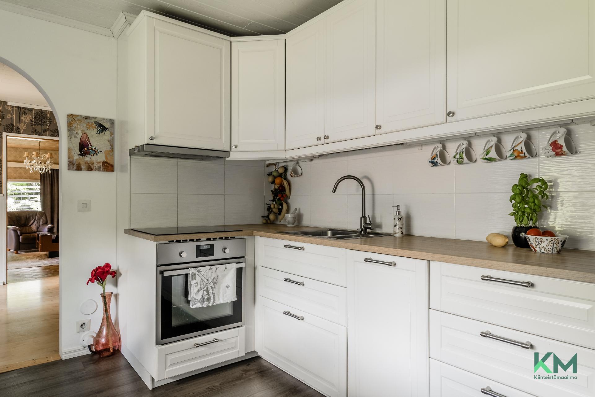 Rajapirtintie 238, Veikkola, Vihti