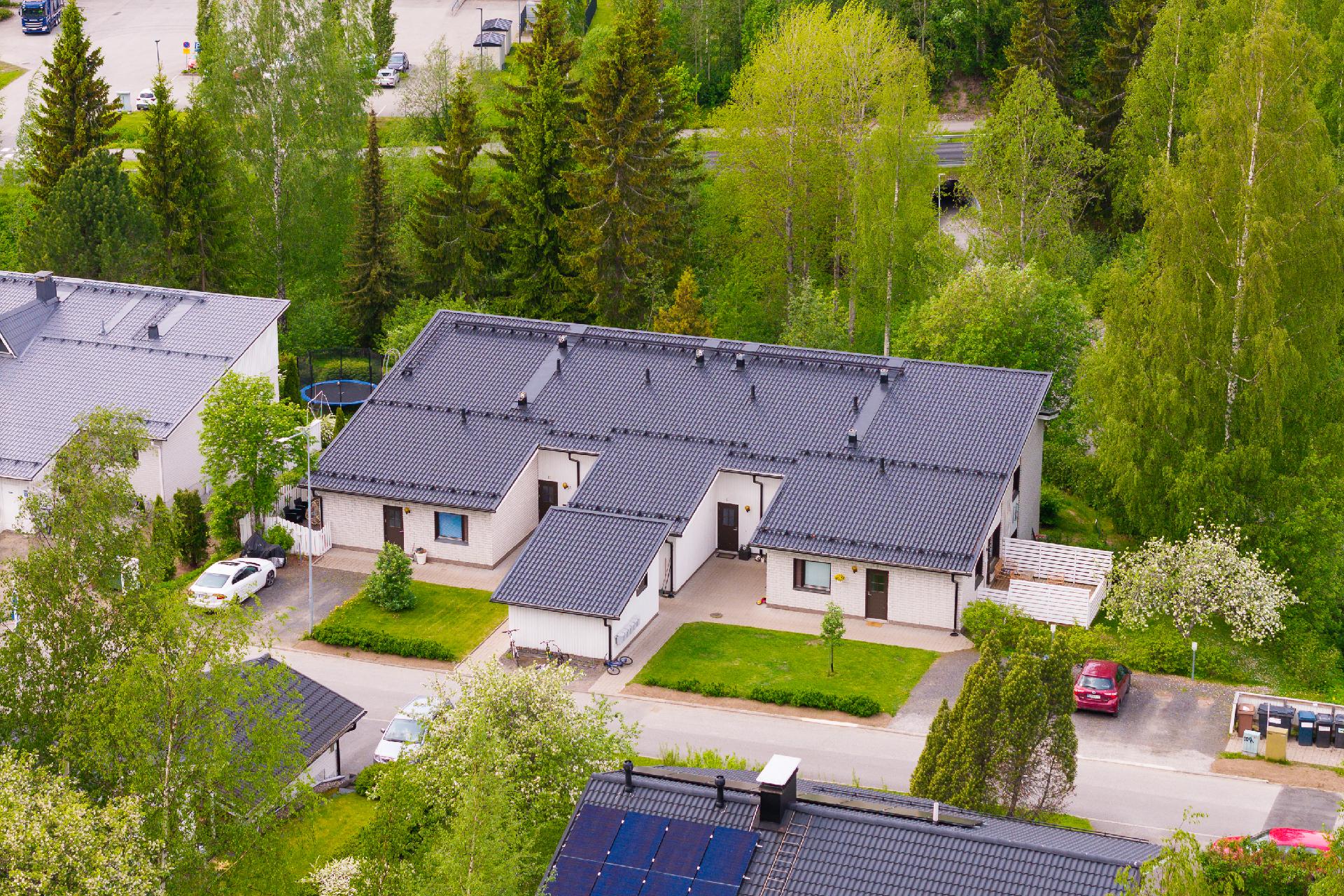 Topiaksentie 12, Ristonmaa, Jyväskylä