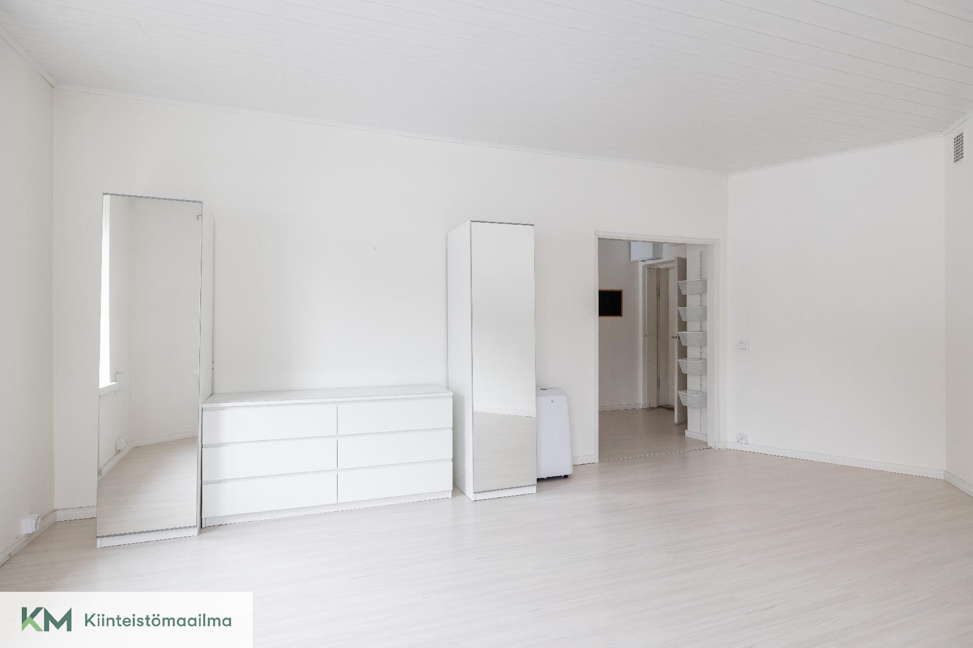 Opistokatu 8, Kotkansaari, Kotka