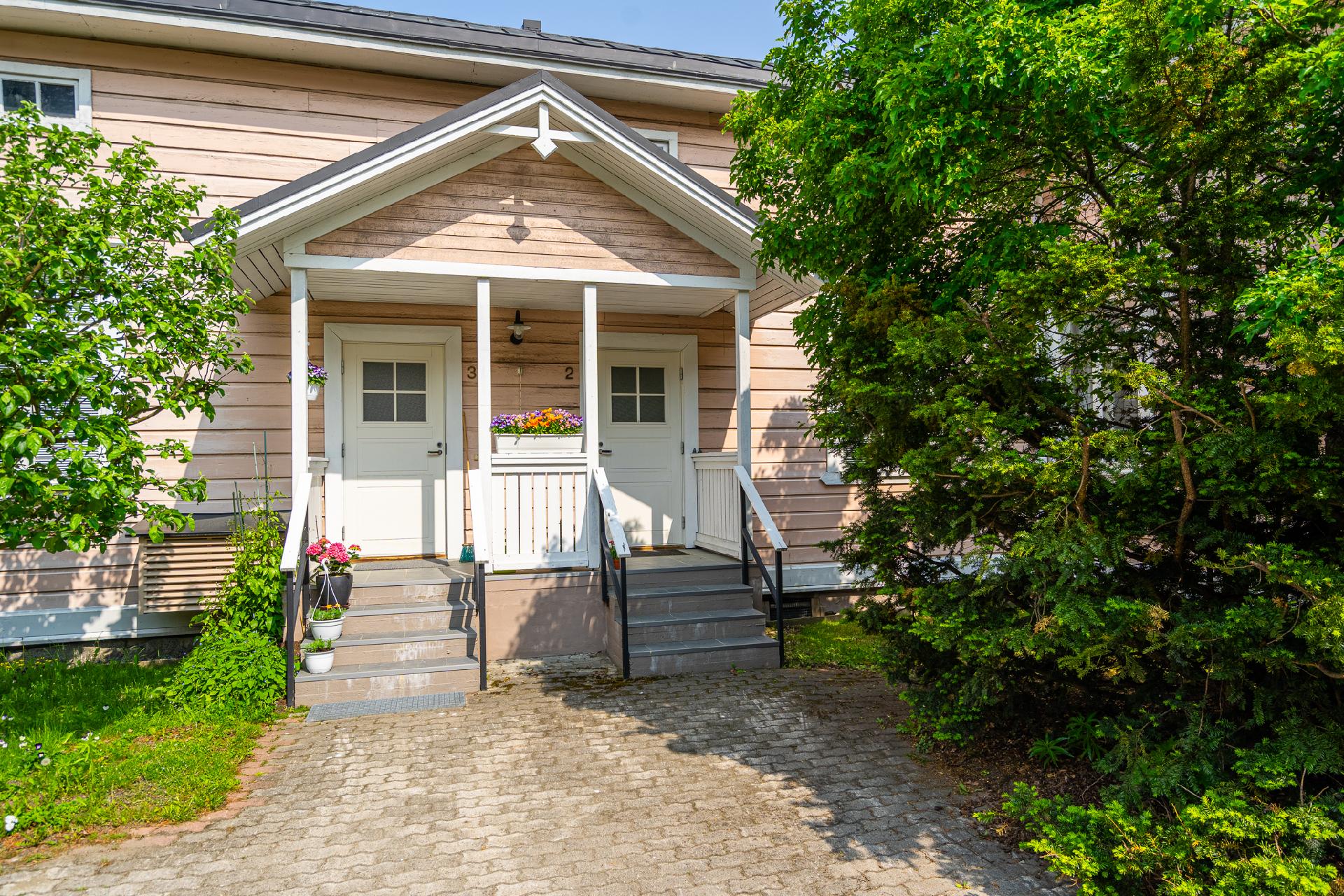 Sisäpihan sisäänkäynti