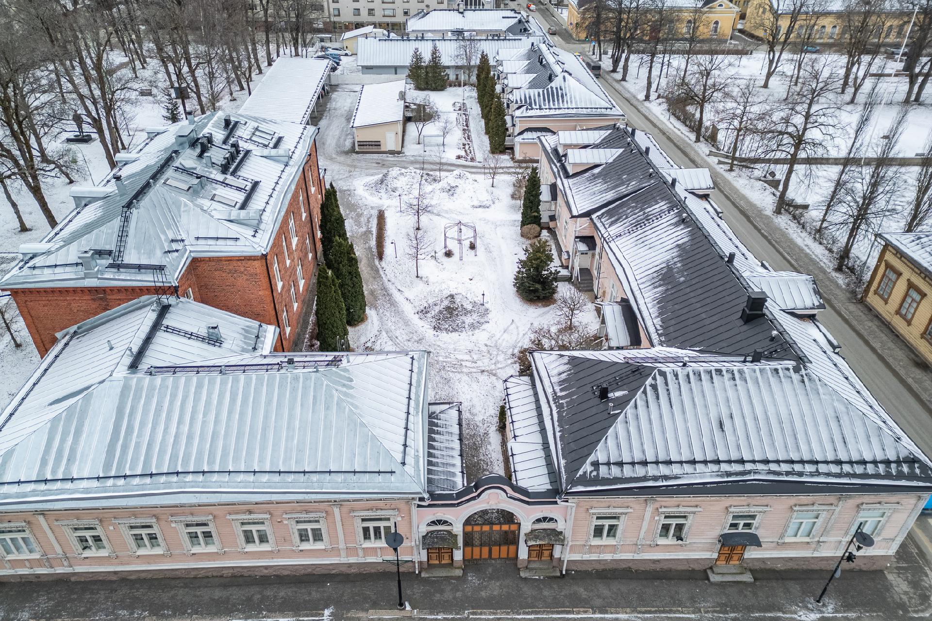 Linnankadun rautaportti