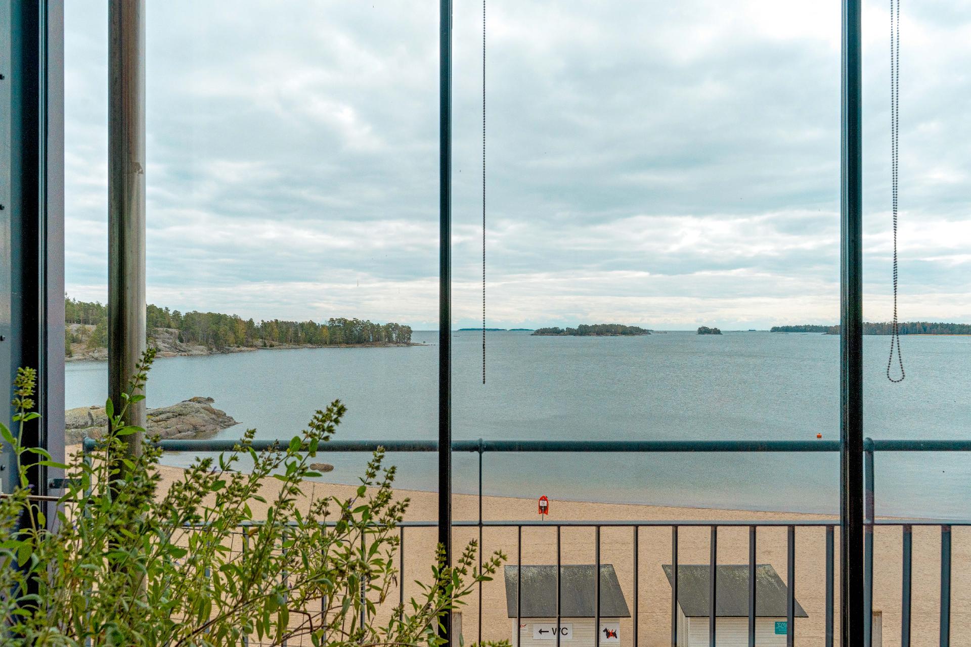 Solvikinkatu 11, Aurinkolahti, Helsinki