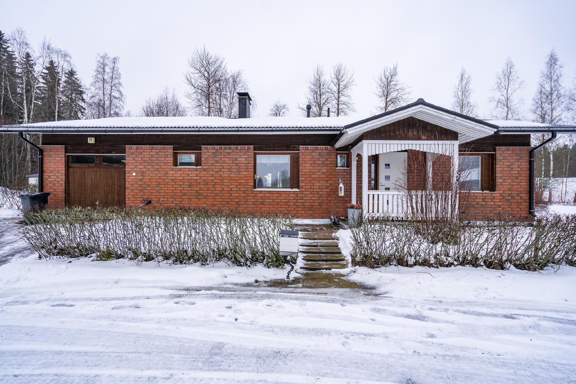 Edestä 1