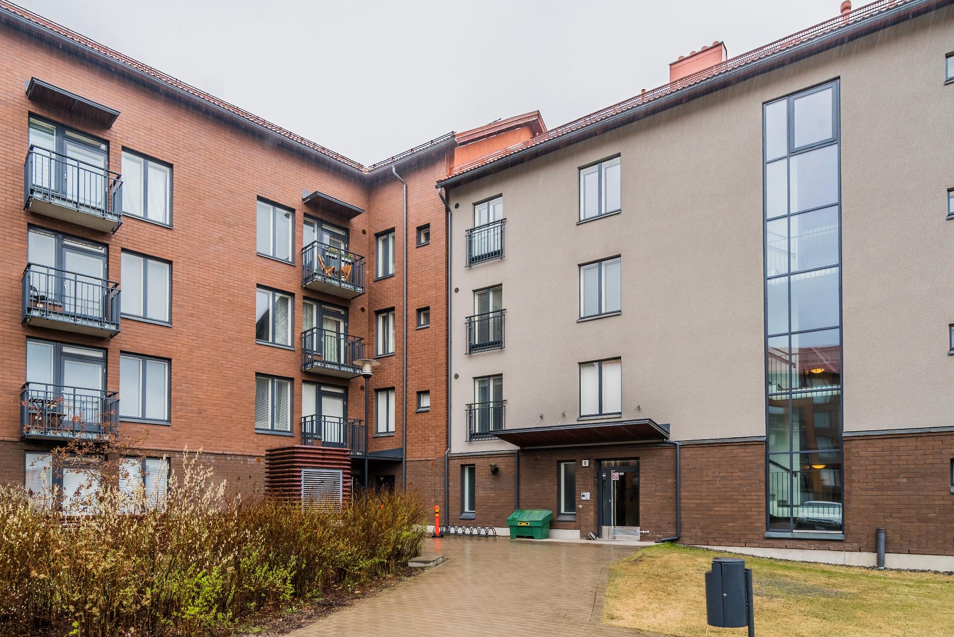 Ylästöntie 16, Kartanonkoski, Vantaa