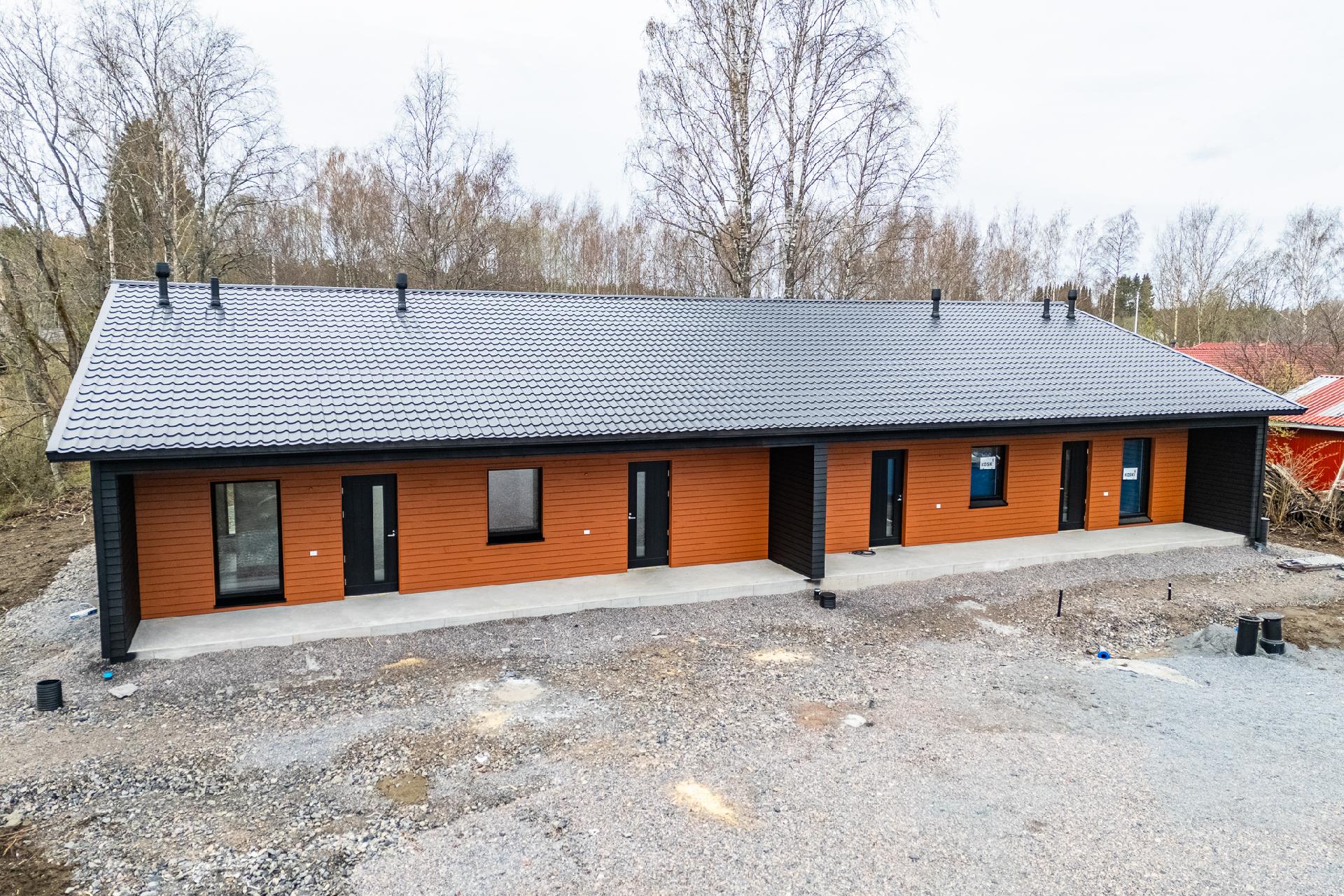 Julkisivu