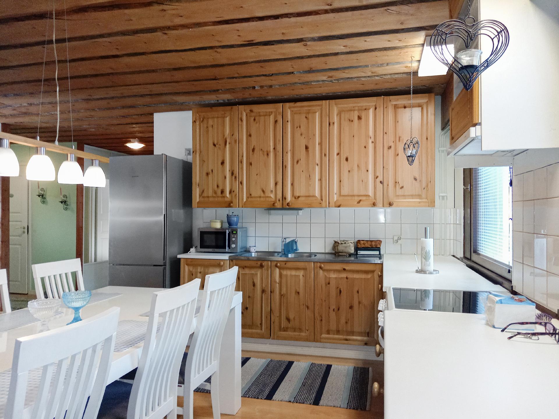 Katossa komea lankkupanelointi