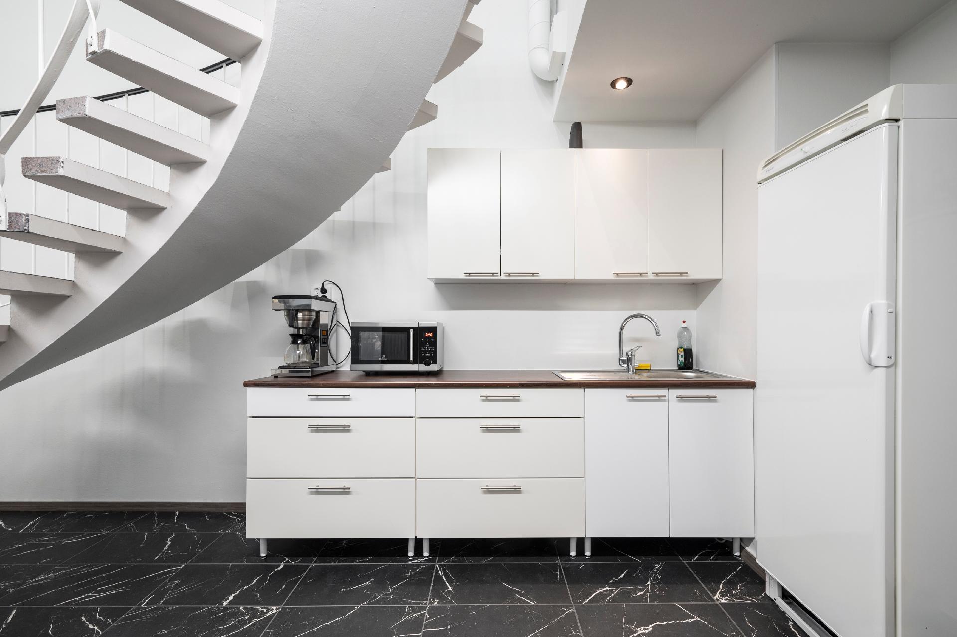 Hiomotie 10, Pitäjänmäki, Helsinki