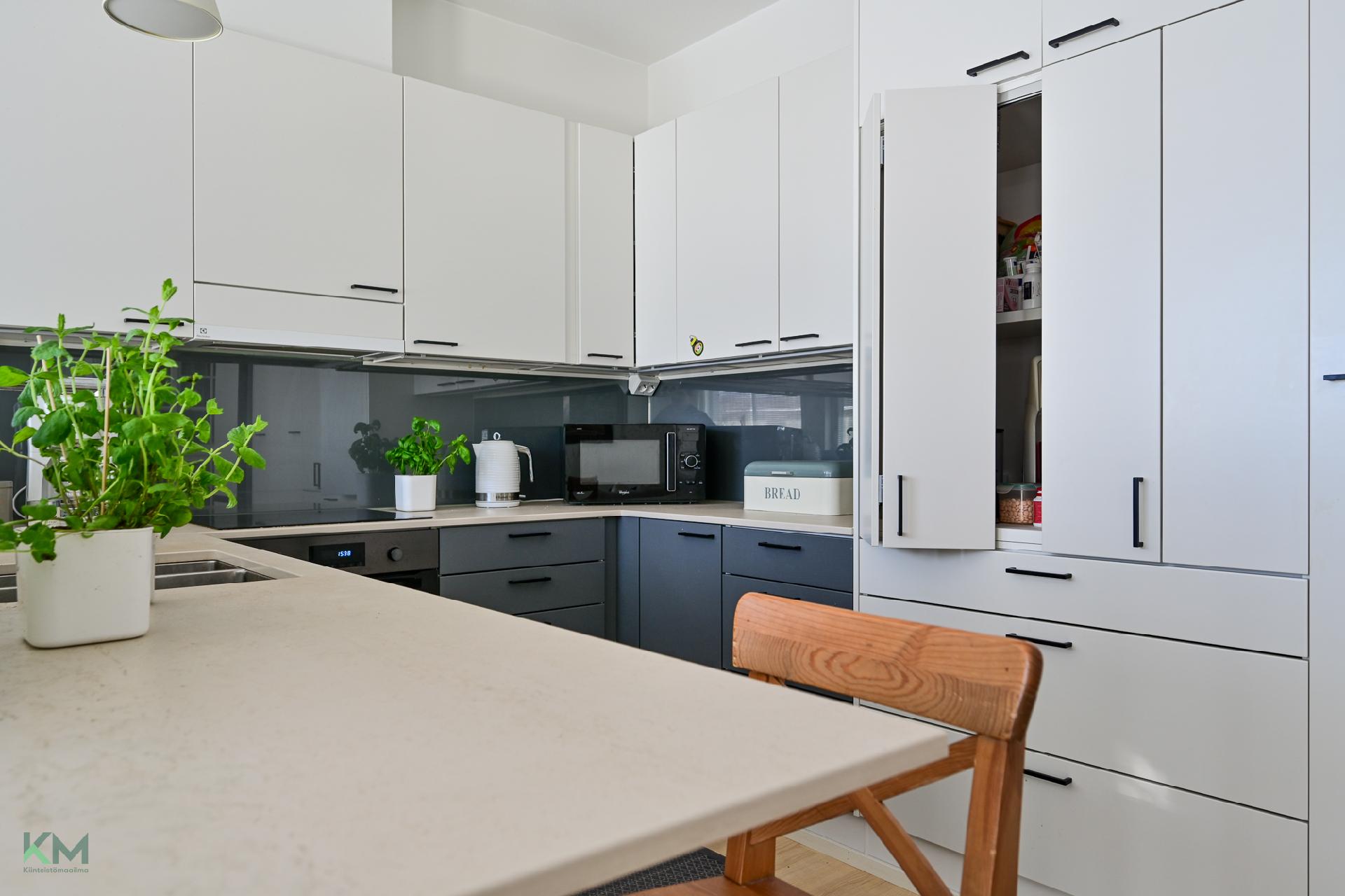 Veneenveistäjänranta 21, Veneenveistäjänranta, Oulu