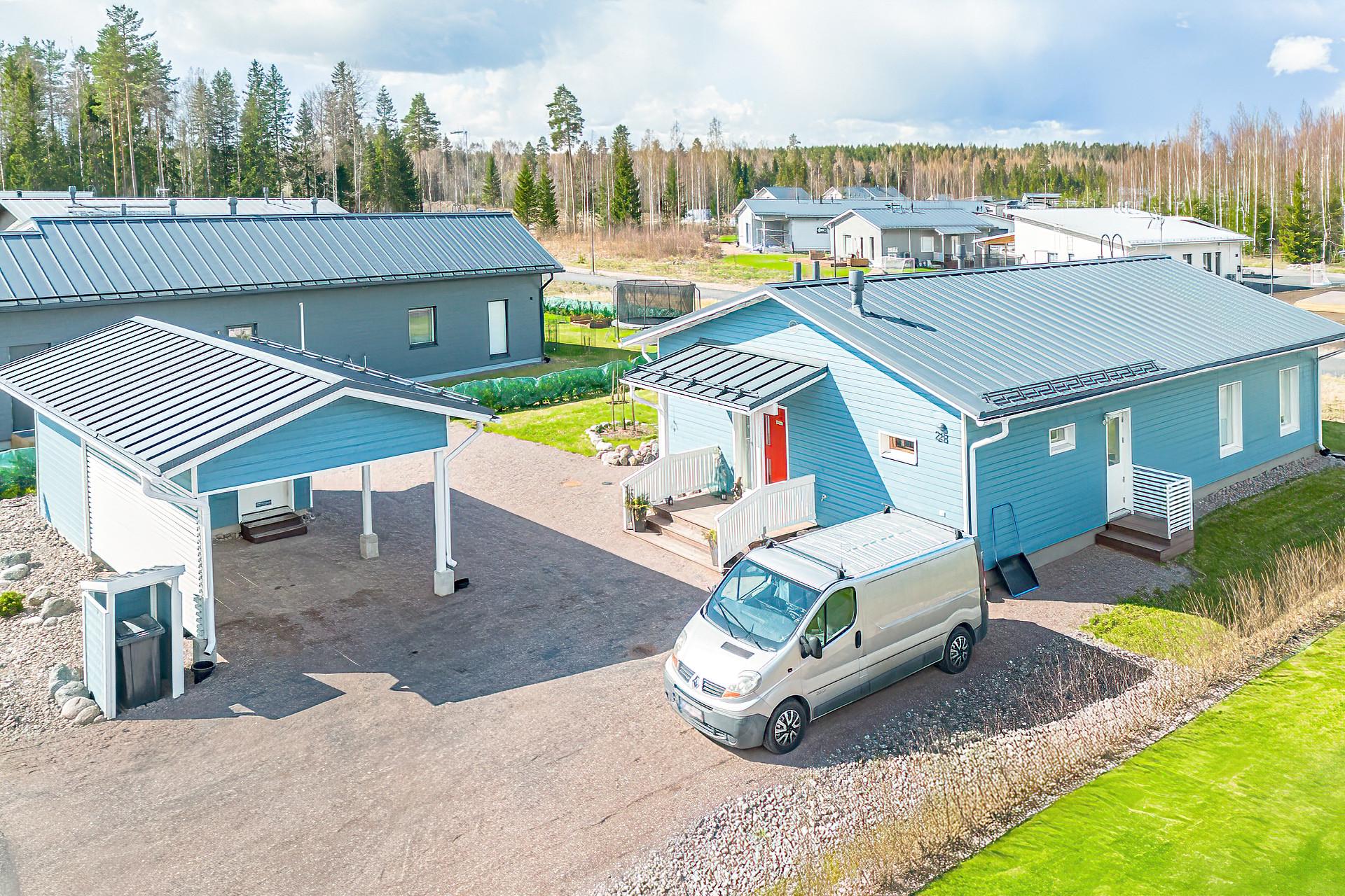 Kirjosiivenkierto 23, Metsäkalteva, Hyvinkää