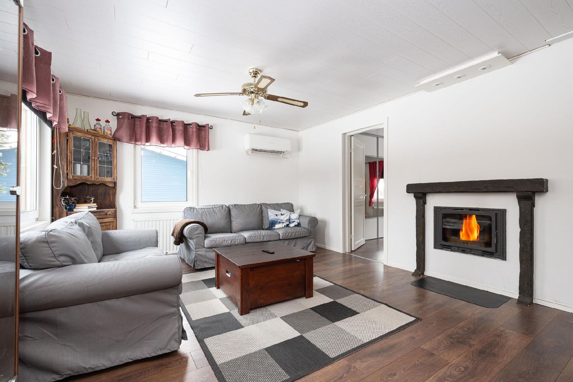 Kirjurinkatu 26, Karkkila, Karkkila