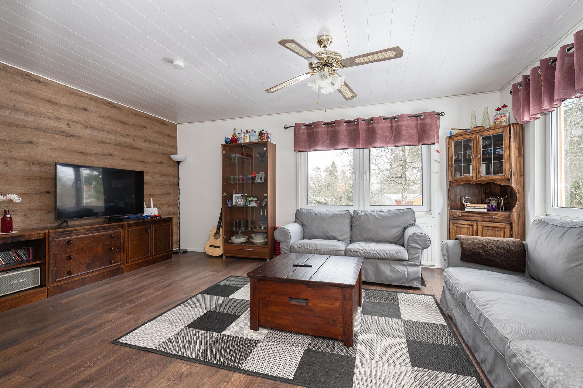 Kirjurinkatu 26, Karkkila, Karkkila