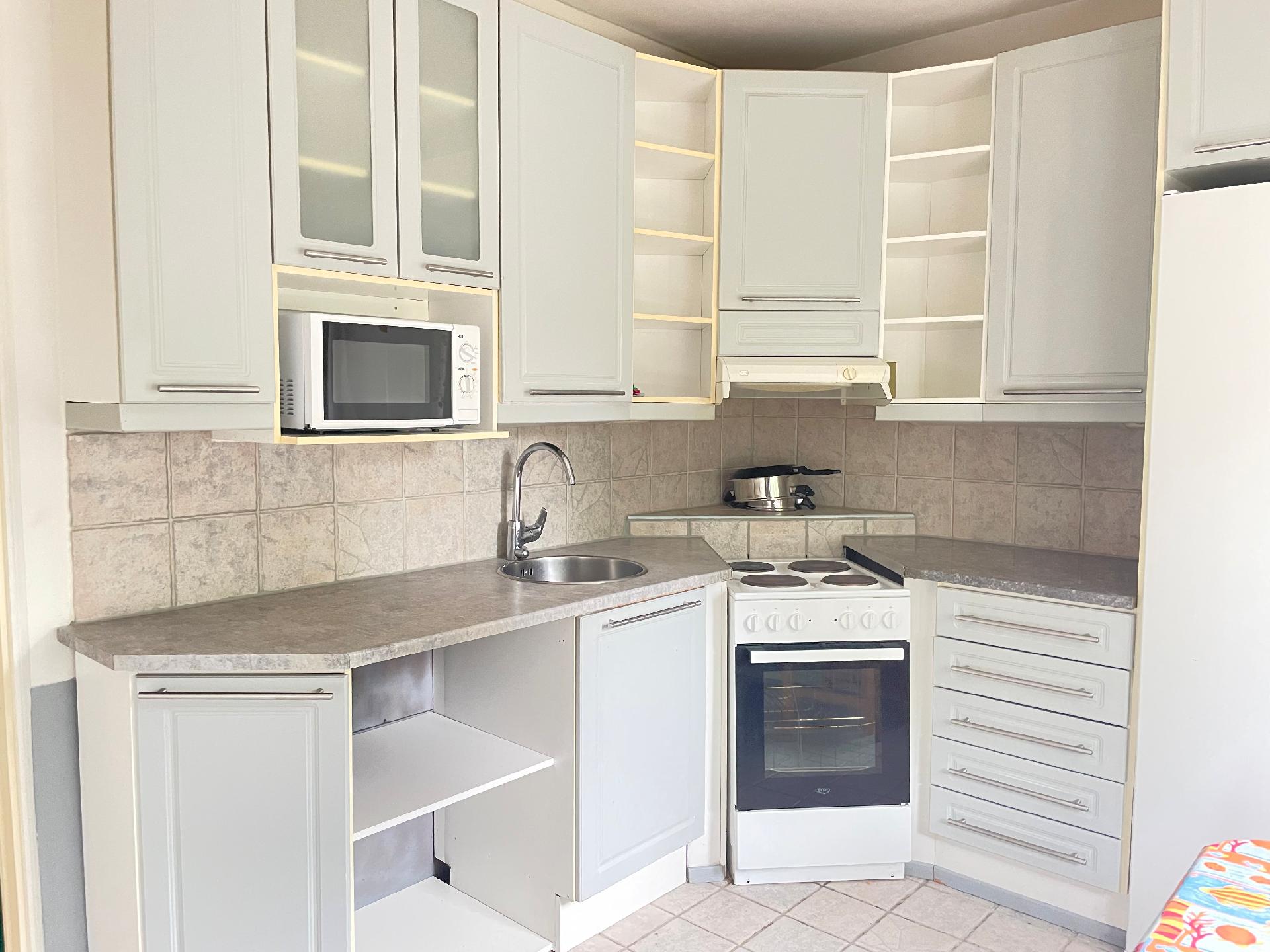 Stoltinkatu 8, Runosmäki, Turku