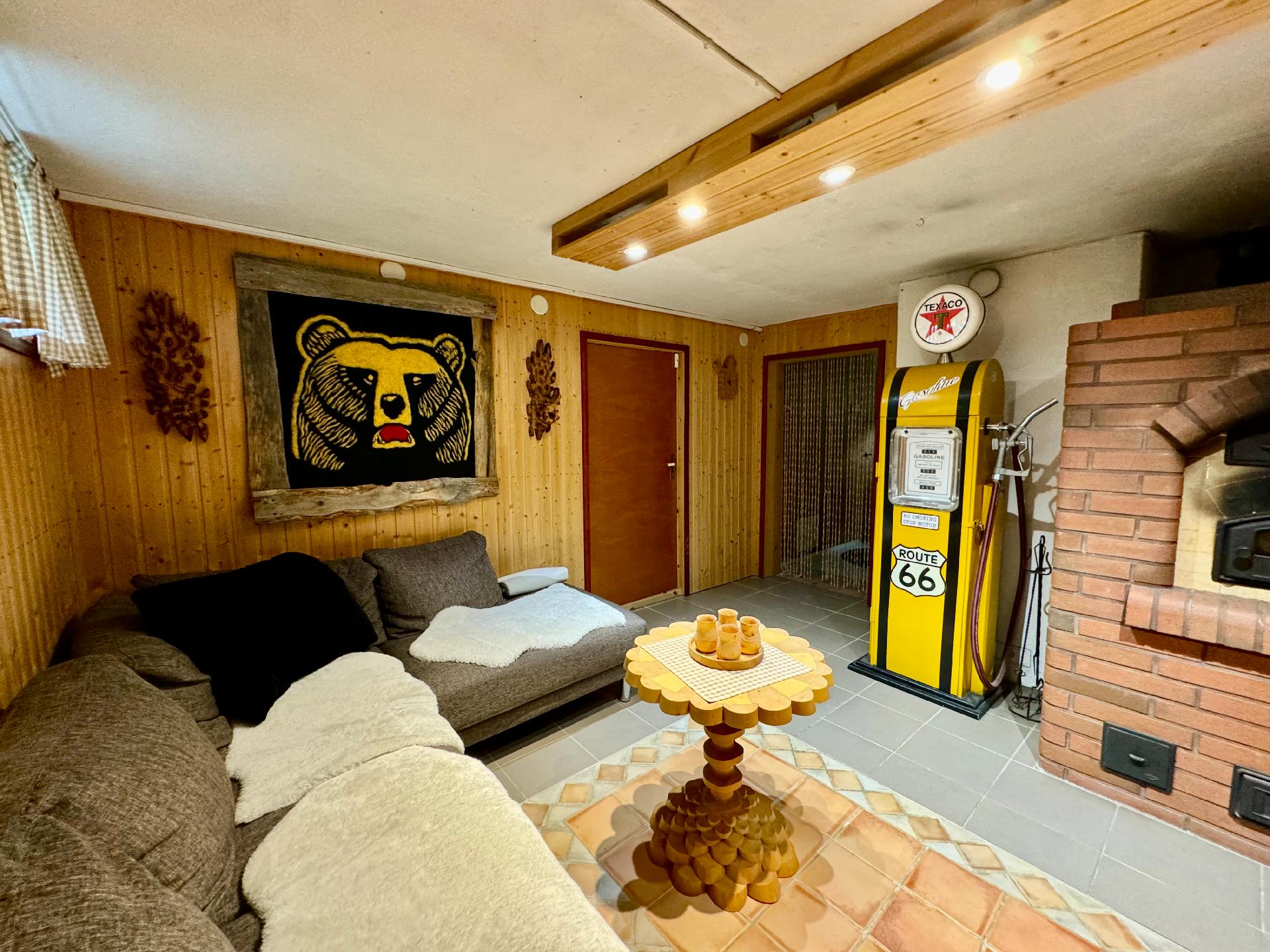 Kellarin oleskelutila