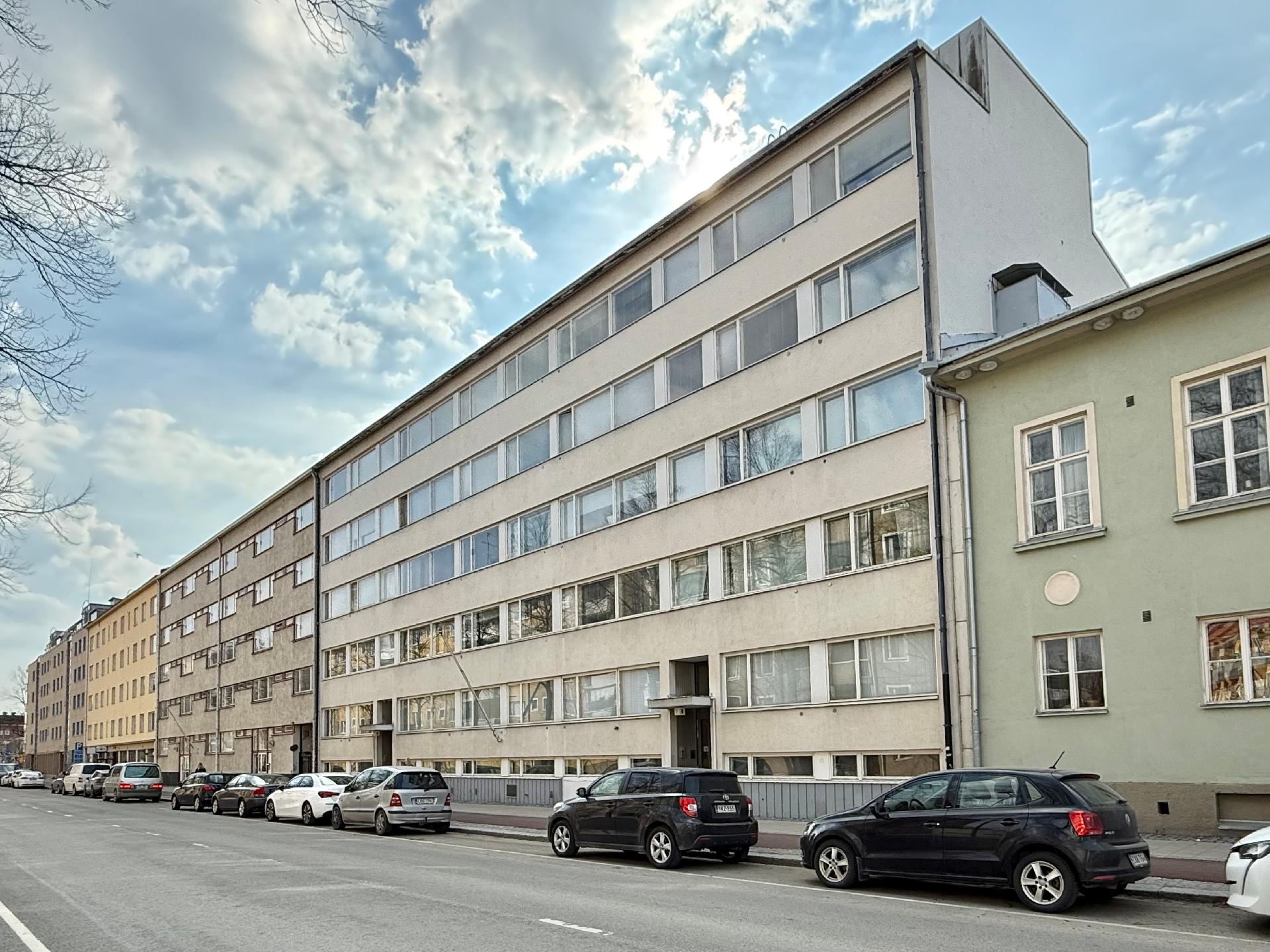Hämeentie 7, Asemantausta, Hämeenlinna