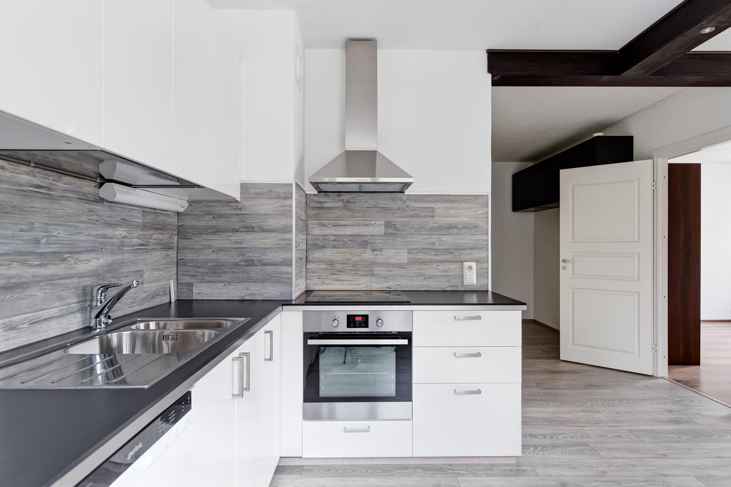 Lielahdenkatu 27, Lentävänniemi, Tampere