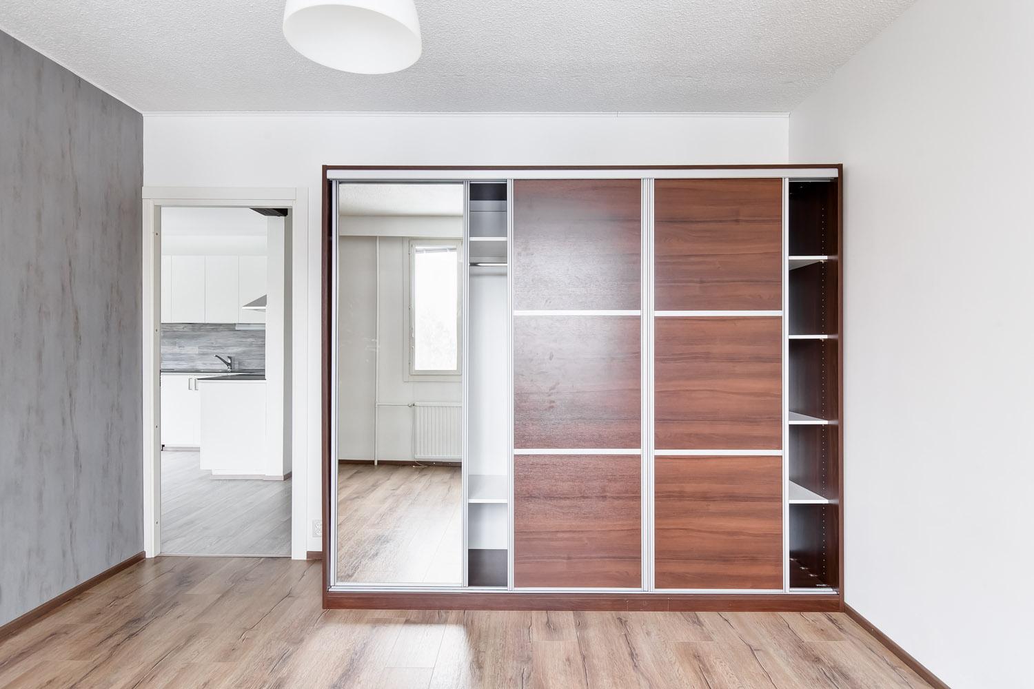 Lielahdenkatu 27, Lentävänniemi, Tampere