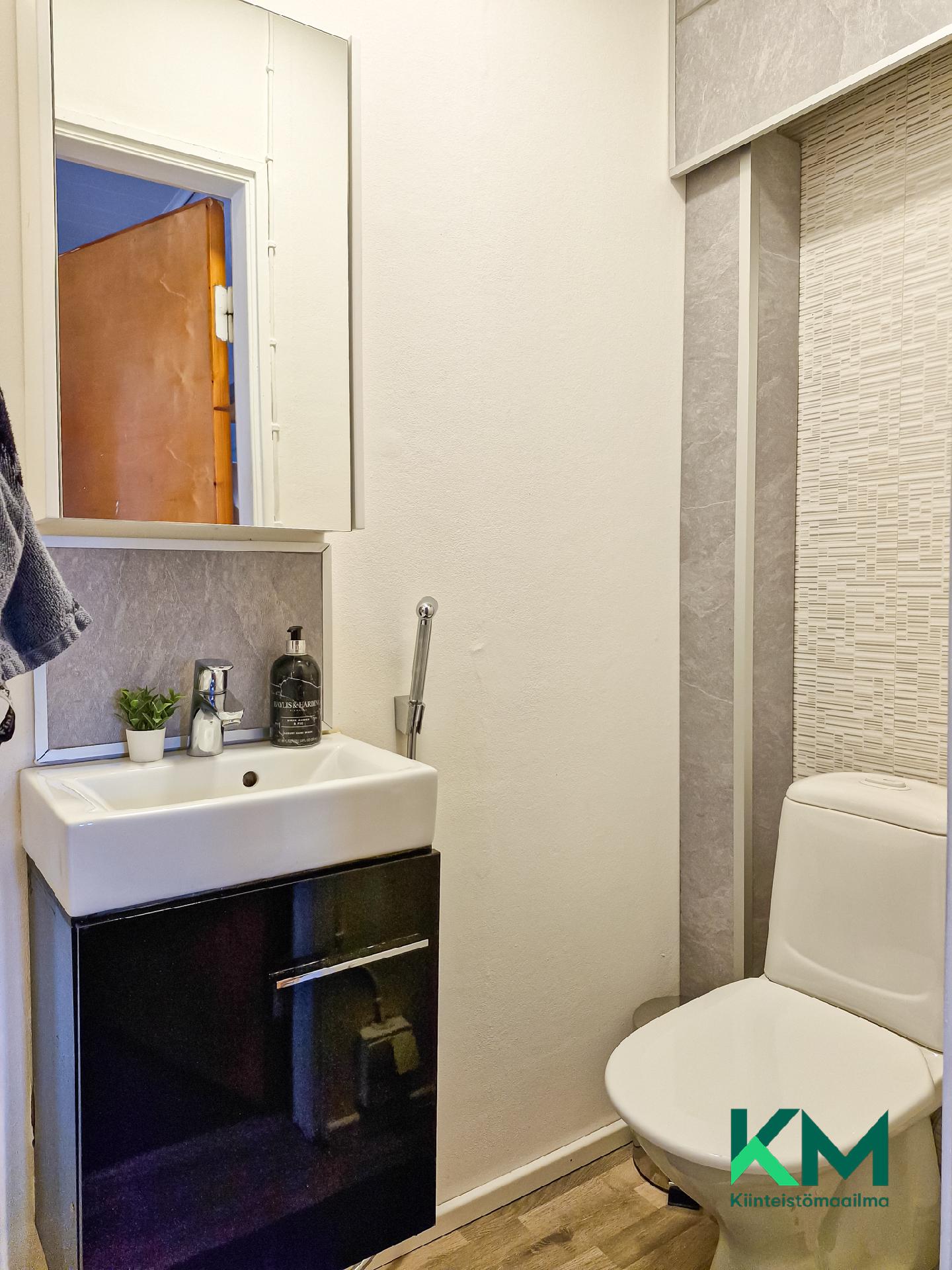 Niputtajankatu 4, Laitaatsilta, Savonlinna