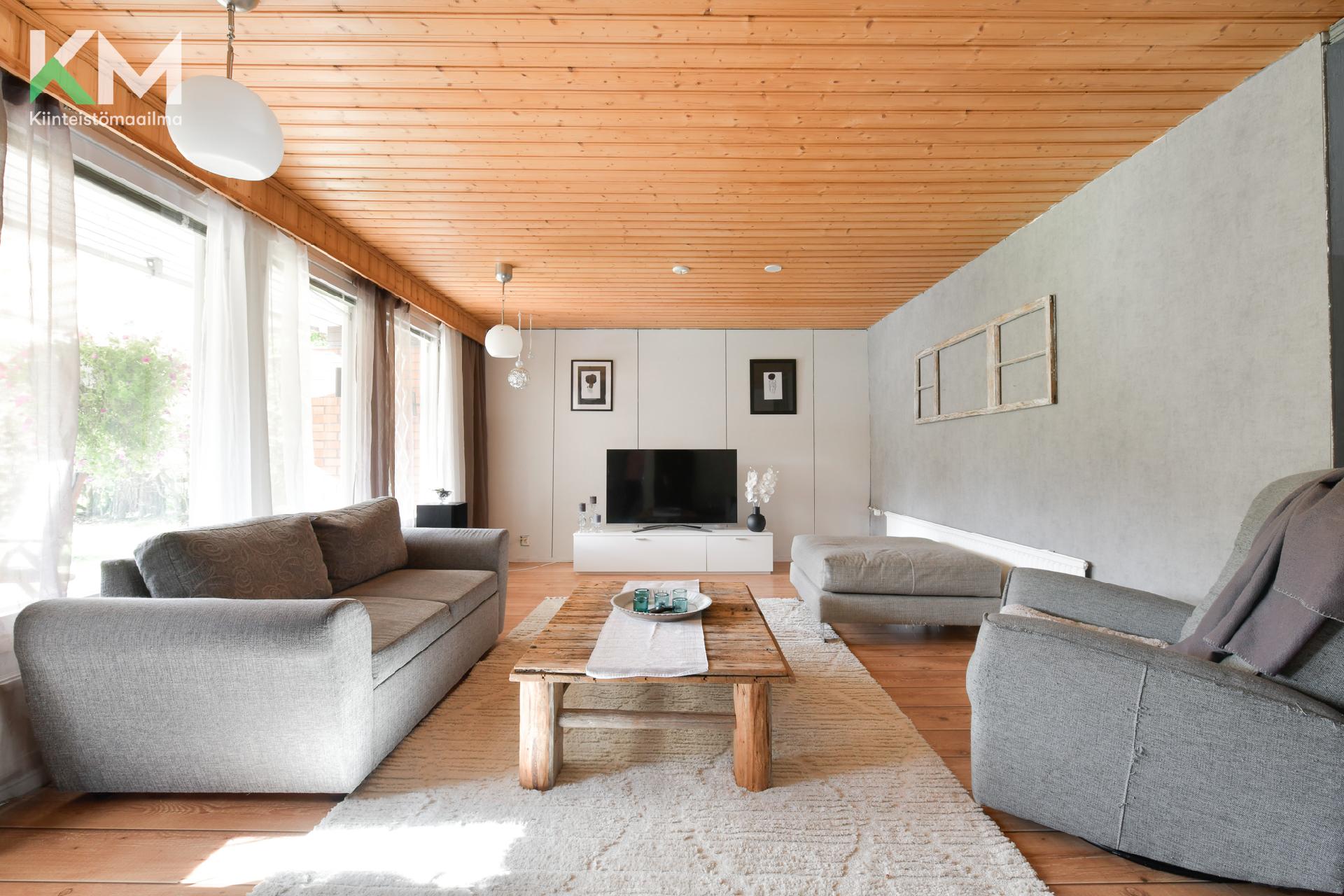 Autiontie 1, Nummi, Kurikka