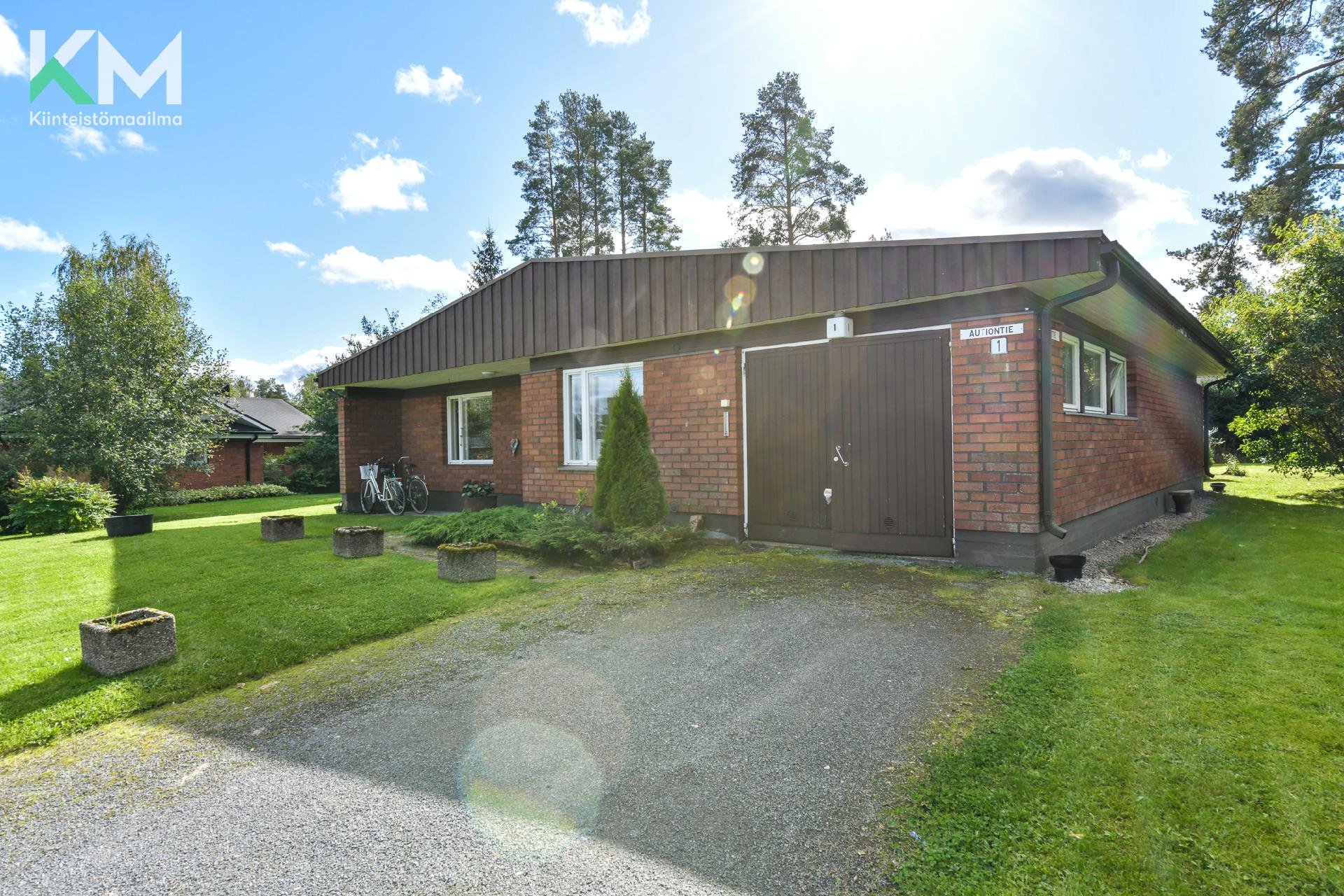 Autiontie 1, Nummi, Kurikka