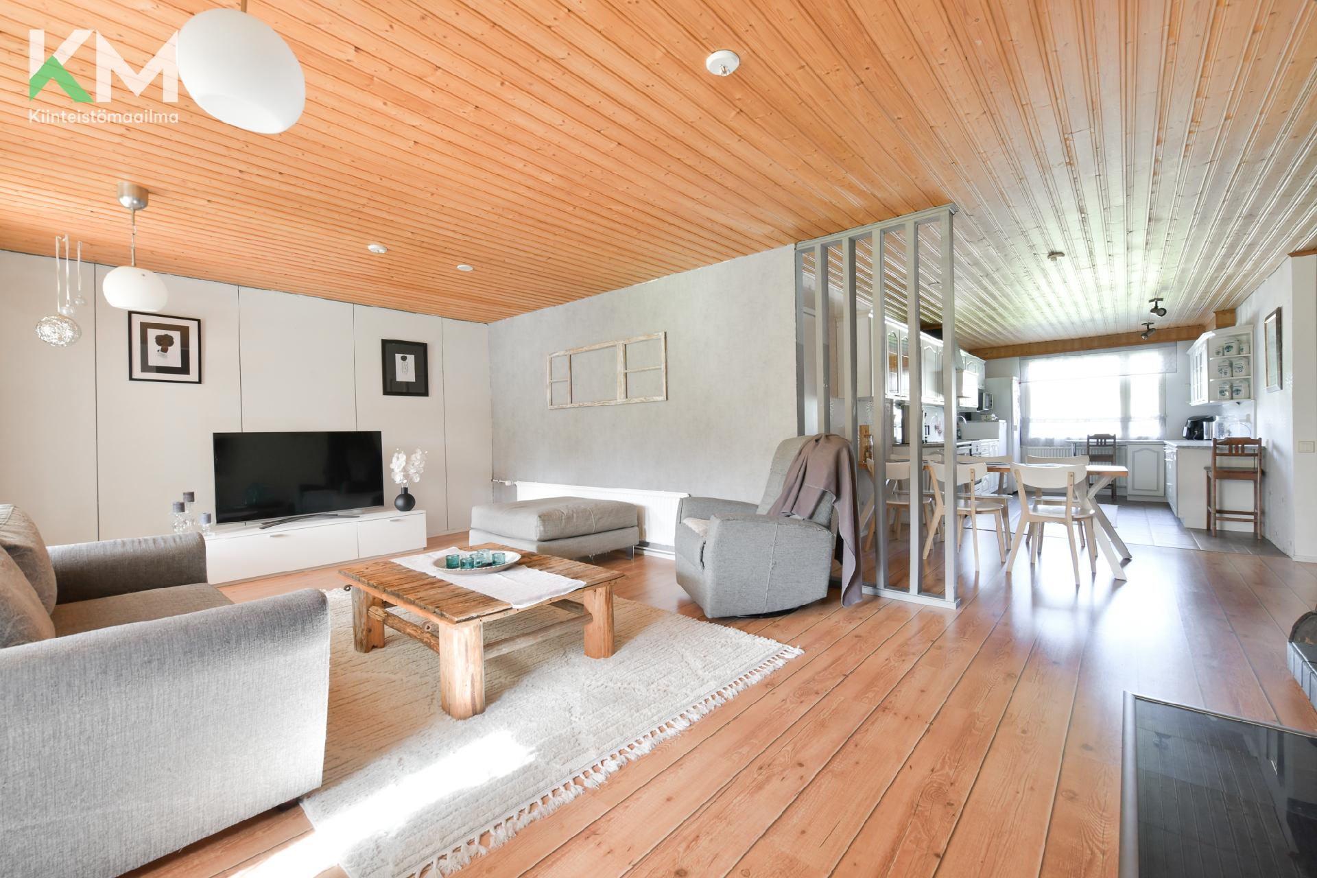 Autiontie 1, Nummi, Kurikka