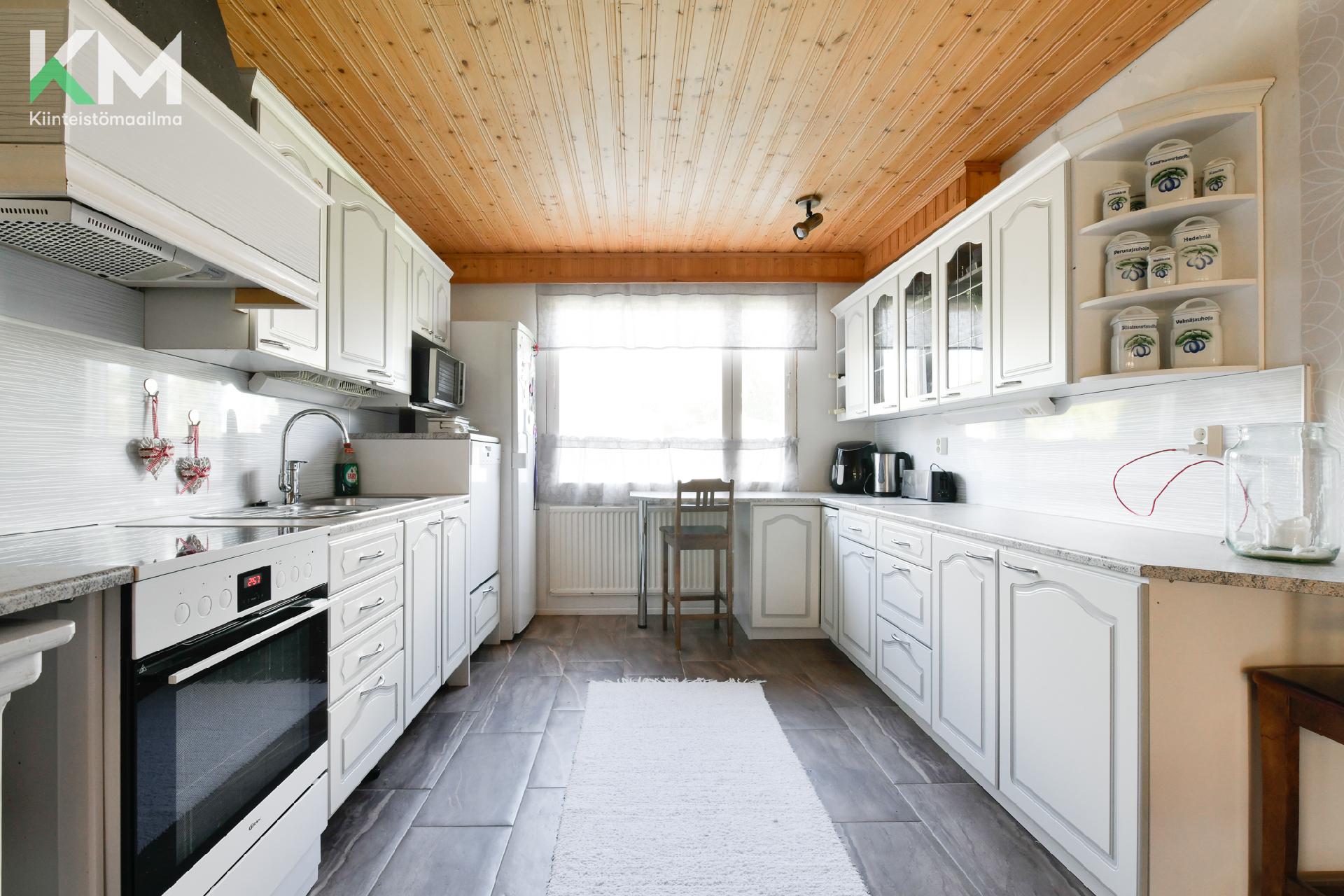 Autiontie 1, Nummi, Kurikka