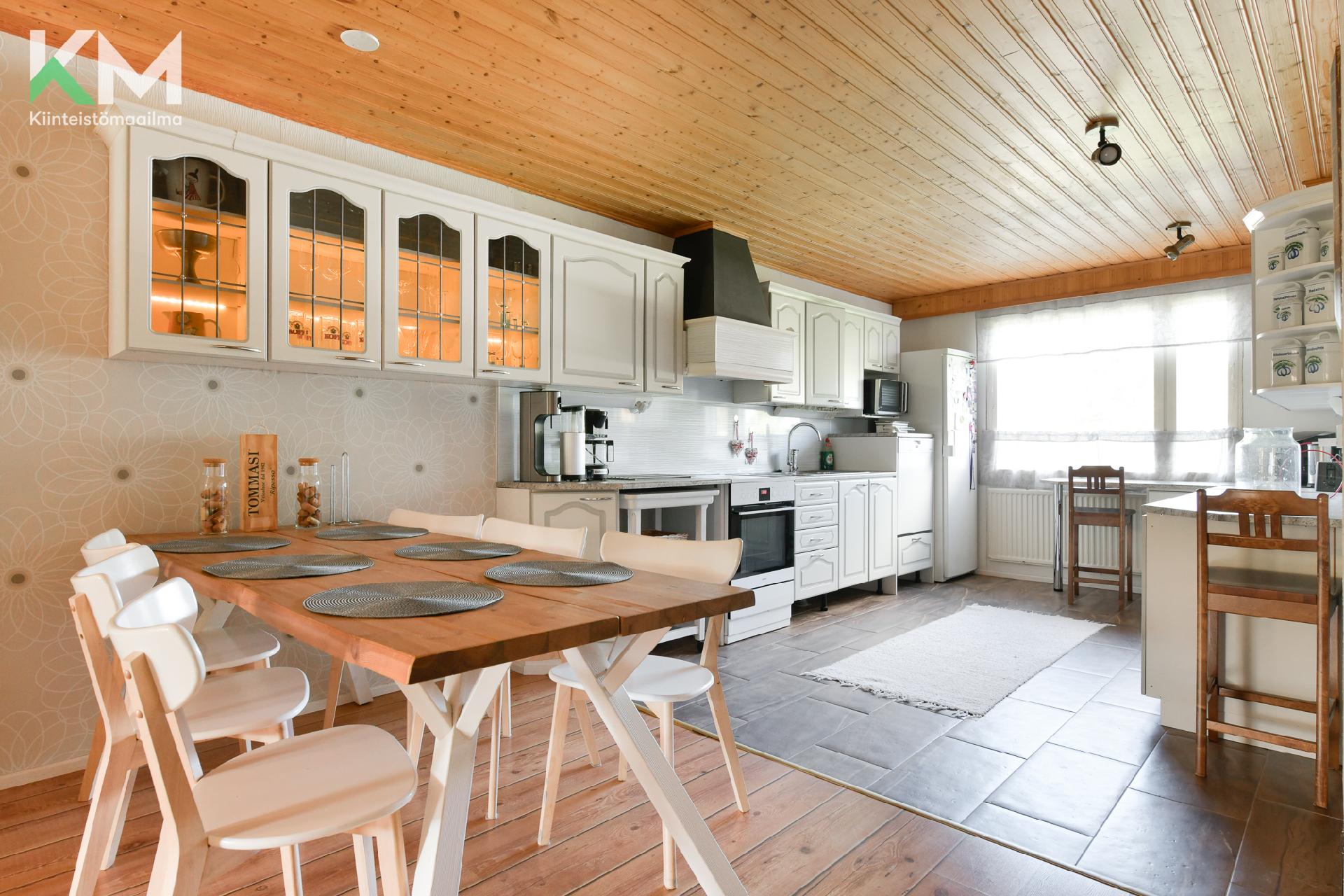 Autiontie 1, Nummi, Kurikka