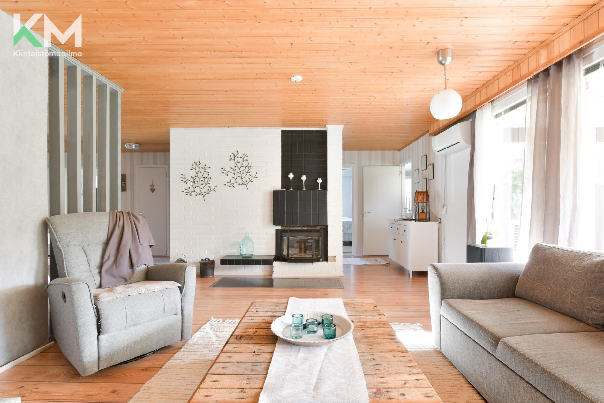 Autiontie 1, Nummi, Kurikka