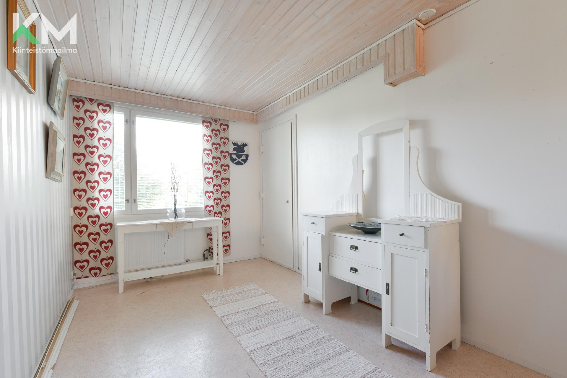 Autiontie 1, Nummi, Kurikka