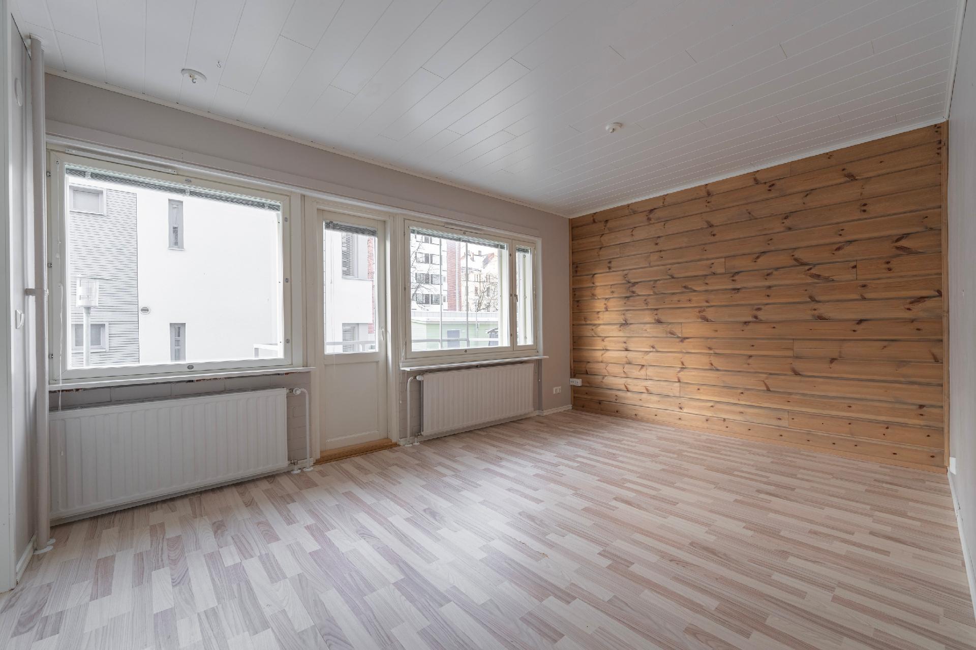 Kasarmikatu 4, Keskusta, Kuopio