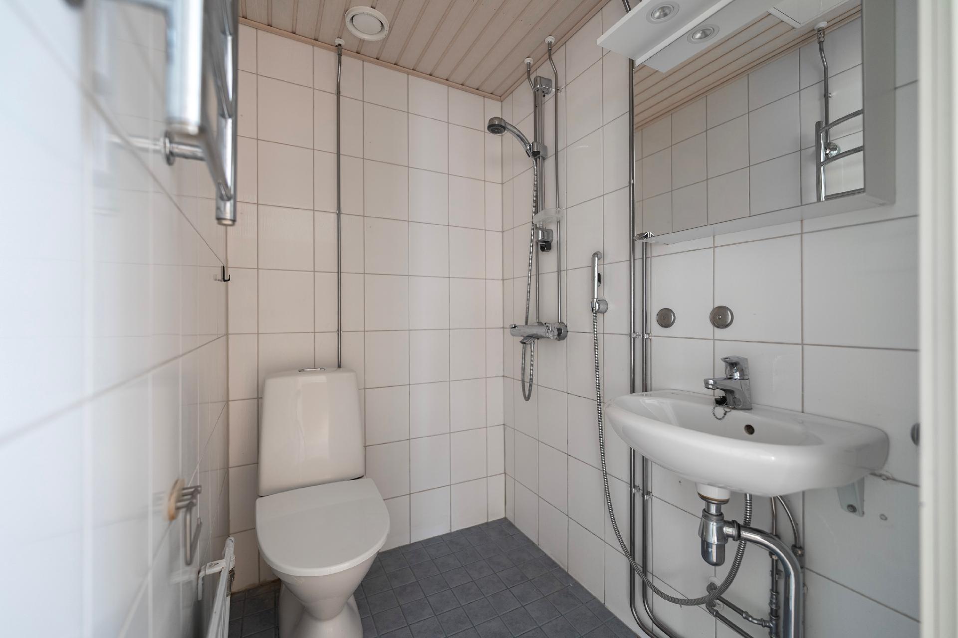 Kasarmikatu 4, Keskusta, Kuopio