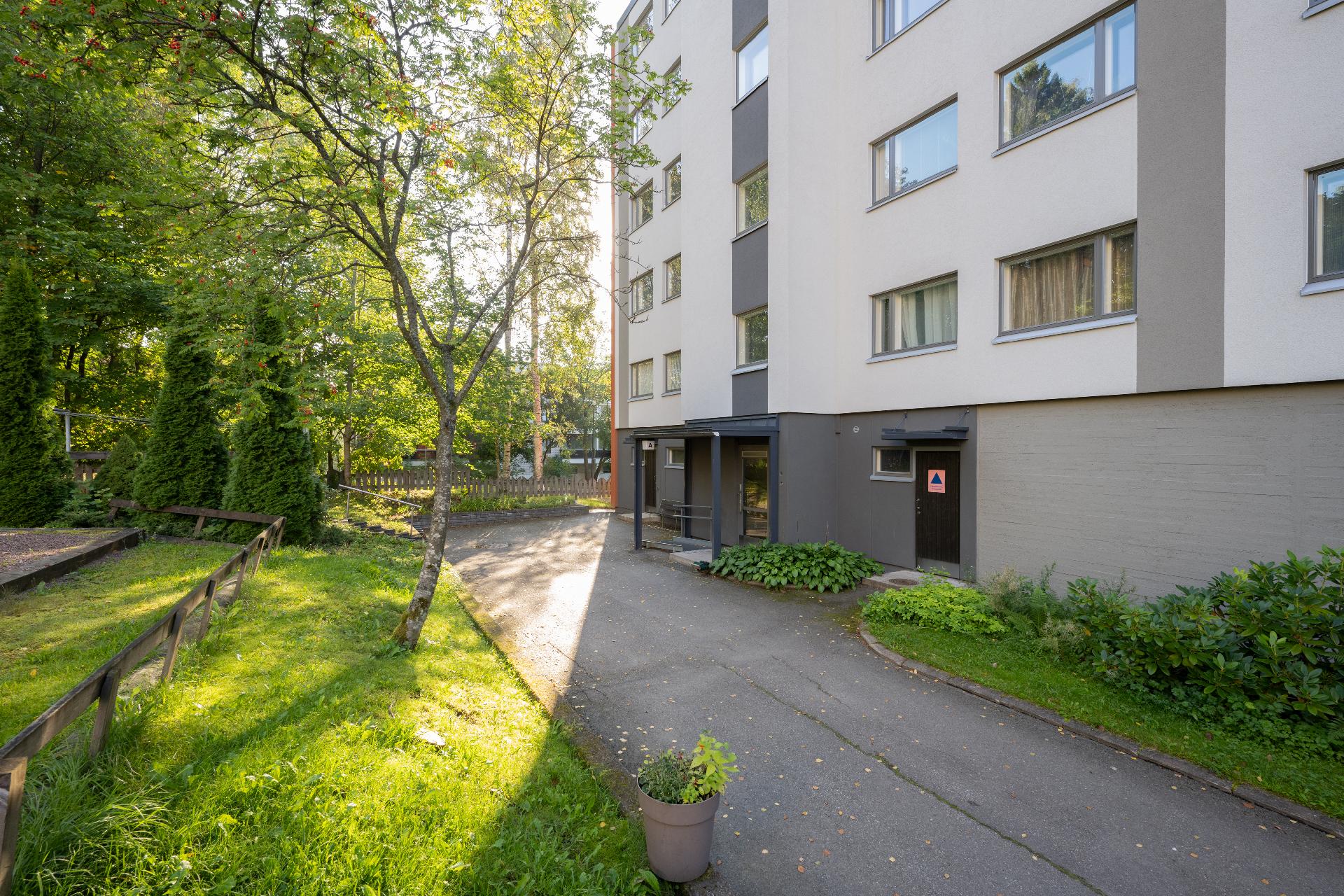 Jönsaksenkuja 4, Myyrmäki, Vantaa