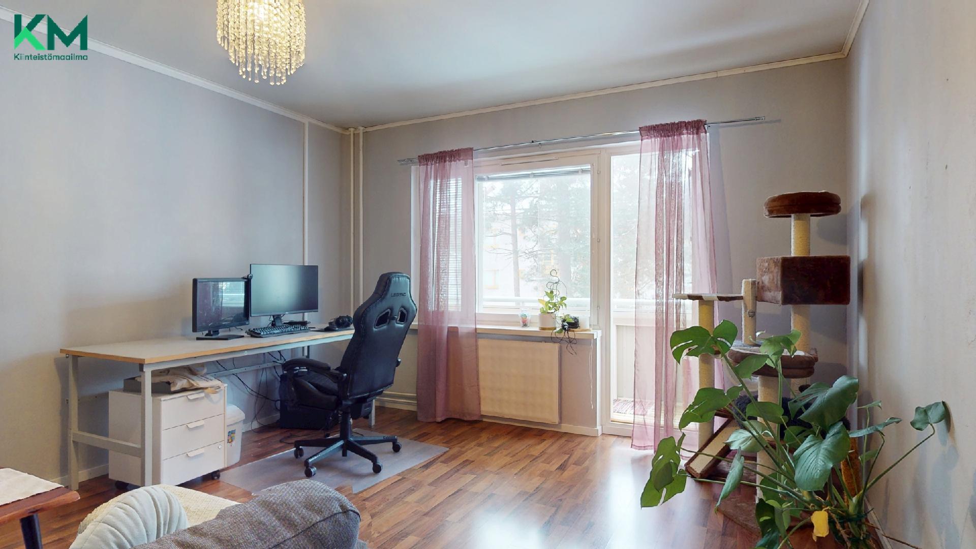 Urheilukatu 8, Palosaari, Vaasa