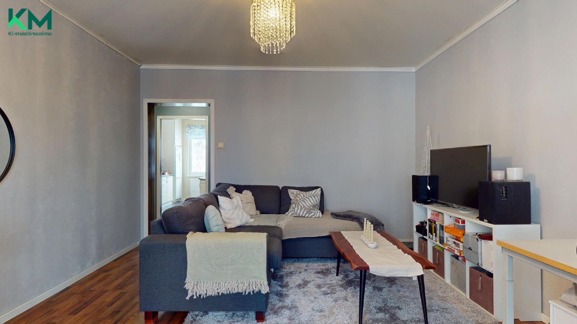 Urheilukatu 8, Palosaari, Vaasa