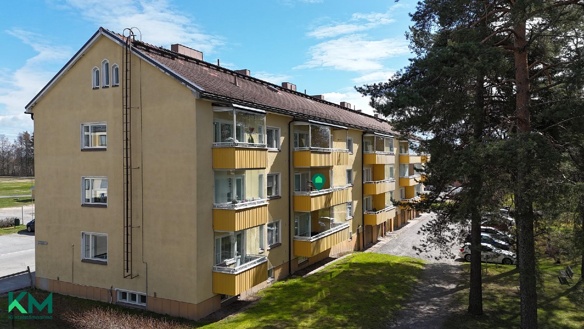 Urheilukatu 8, Palosaari, Vaasa