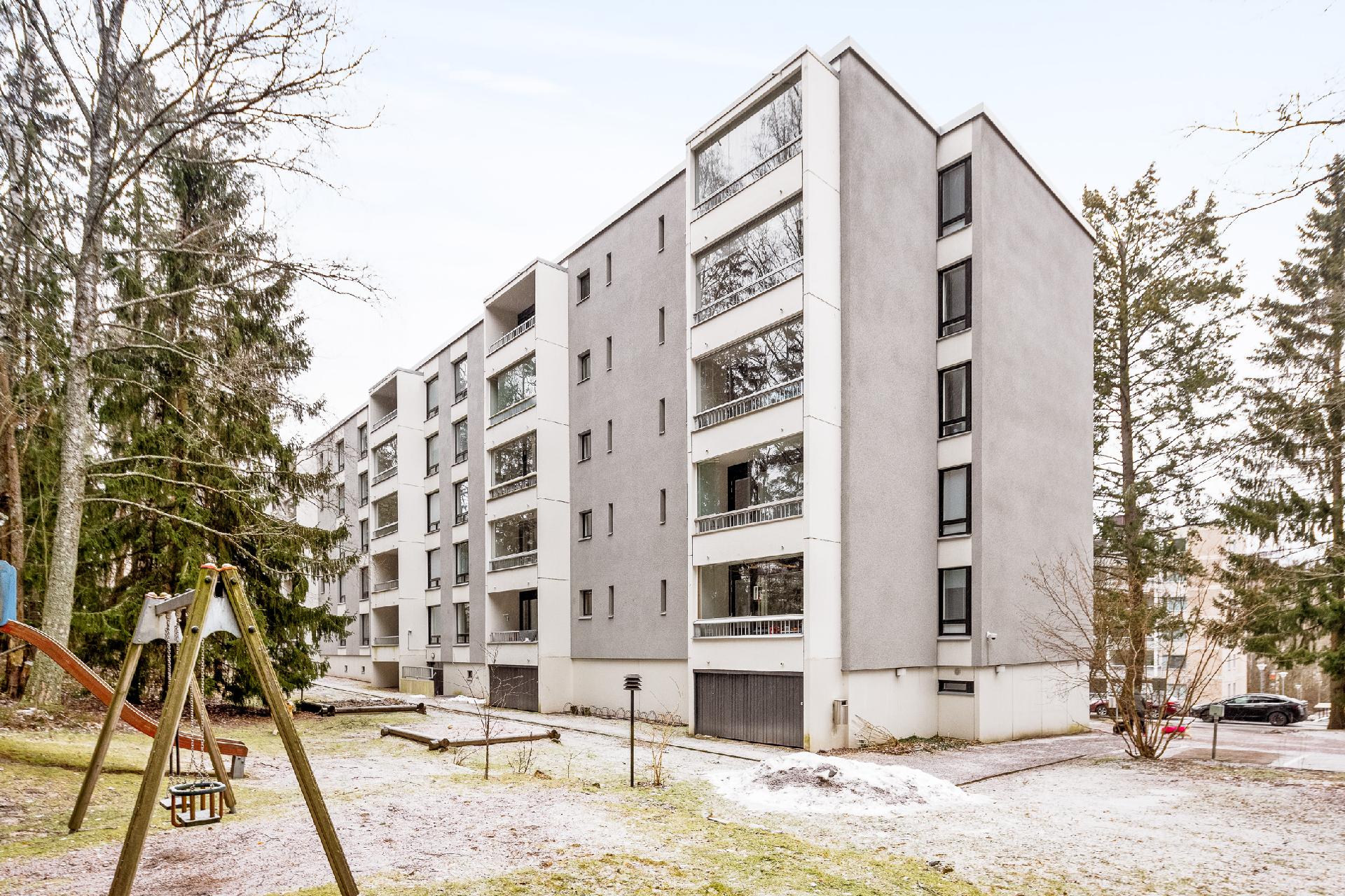 Rakentajantie 2, Pitäjänmäki, Helsinki