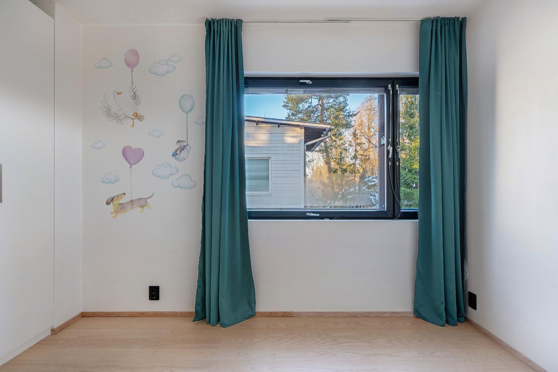 Yläkerran makuuhuone