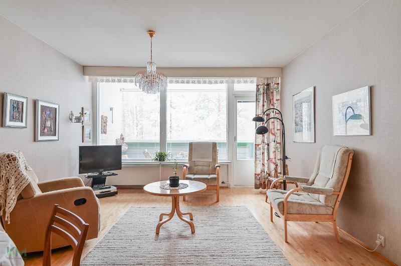 Ampuhaukantie 1, Kaukovainio, Oulu