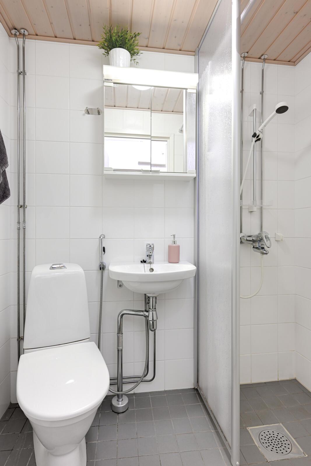 Kajaaninlinnantie 8, Puotinharju, Helsinki