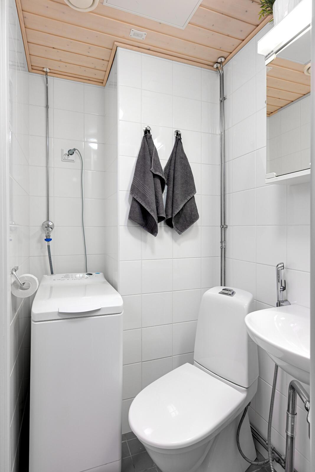 Kajaaninlinnantie 8, Puotinharju, Helsinki